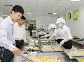 Suất ăn công nghiệp cho cán bộ
